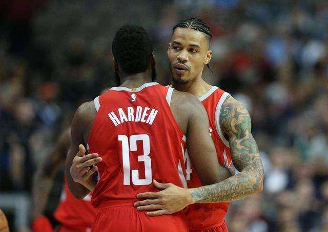 马丁内斯在 马丁内斯在